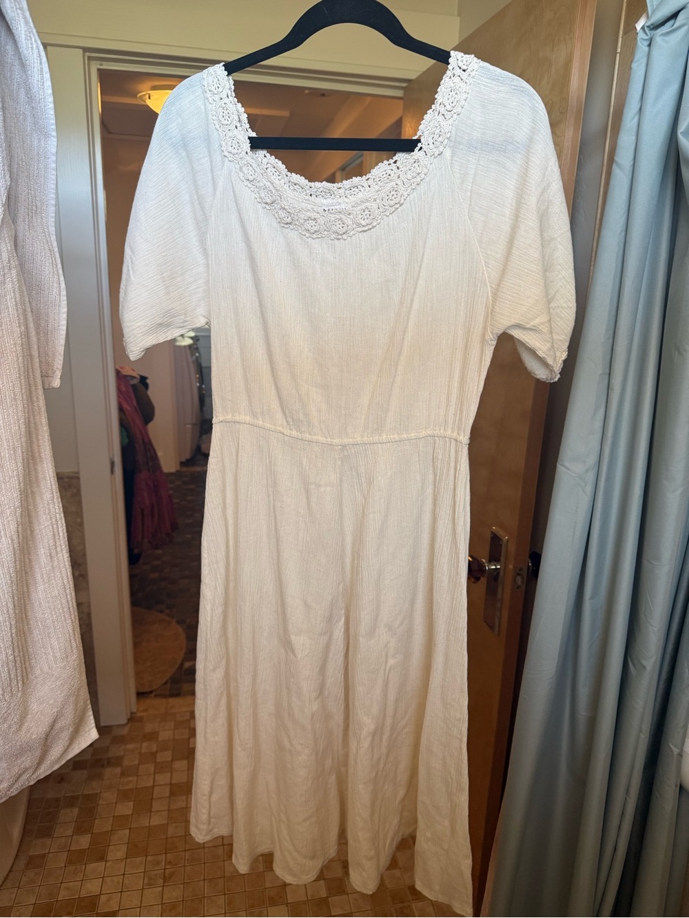 Vintage 1970’s Handmade Balkan Prairie Cottagecore 100% Cotton Midi Dress Beige